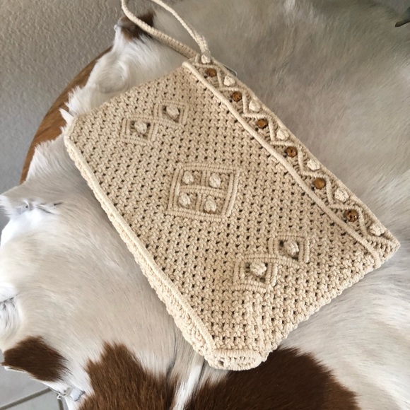 Vintage Handbags - Vintage Macrame Wristlet